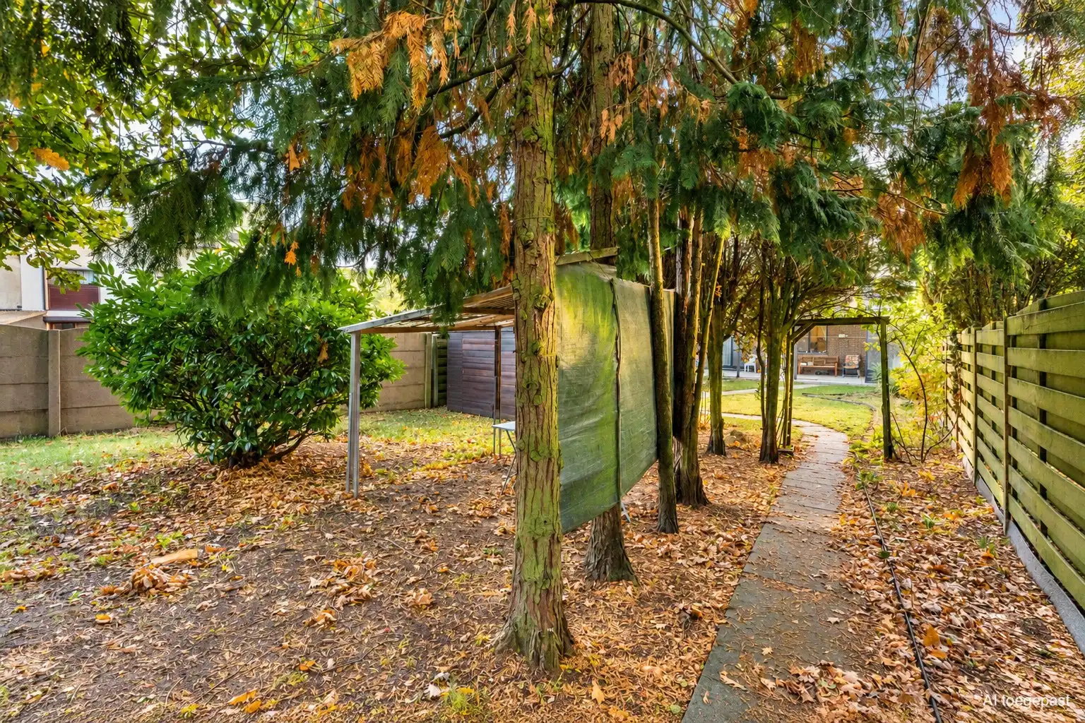 Op te frissen rijwoning op toplocatie foto 23