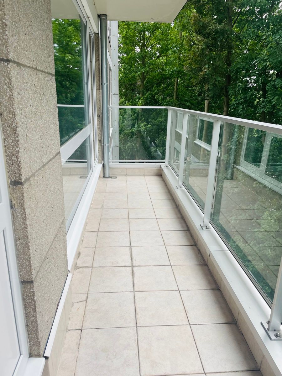 Te huur: 3- slpk appartement op gunstige ligging in Aalst foto 16