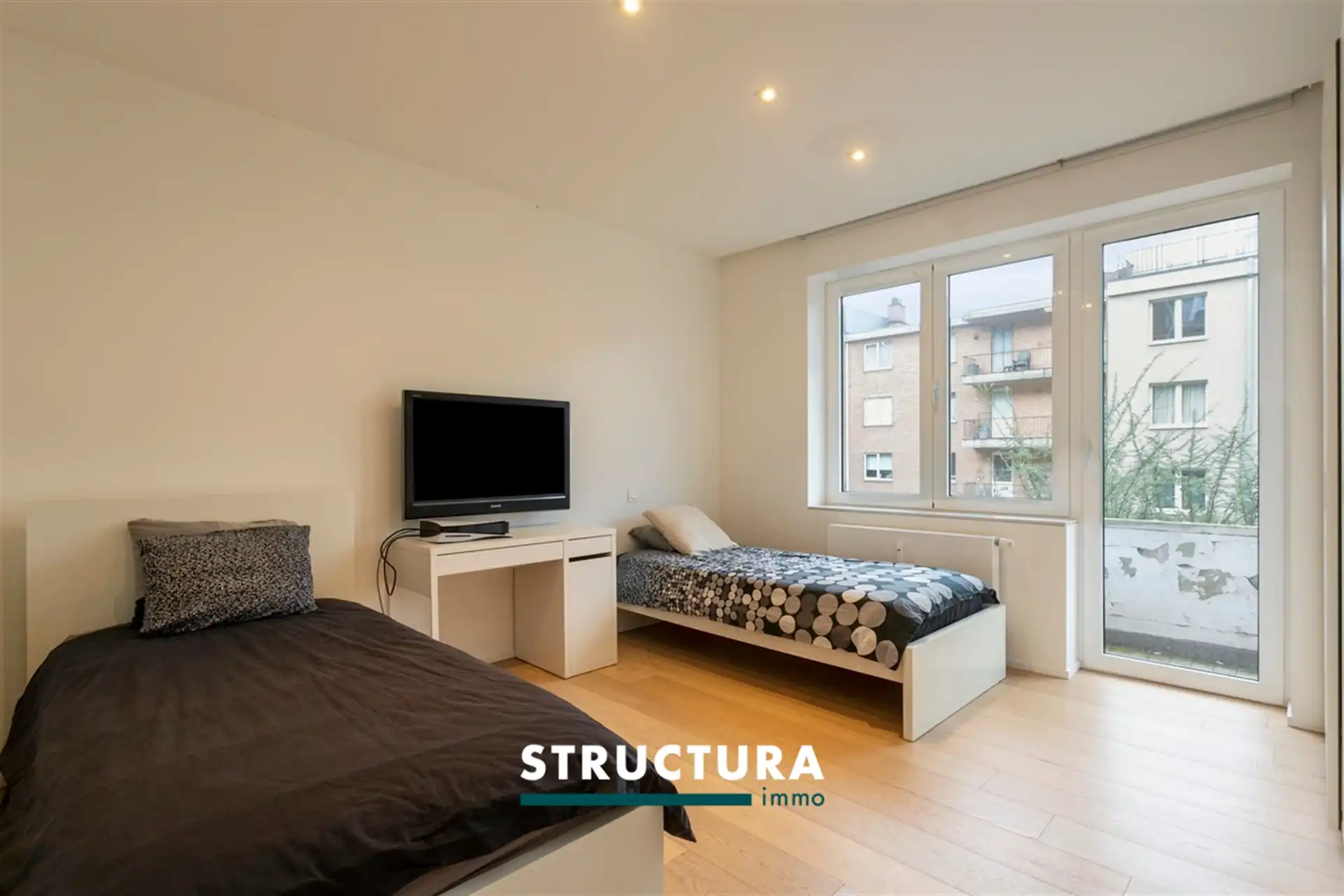  Prachtig bemeubeld appartement met 3 kamers foto 10