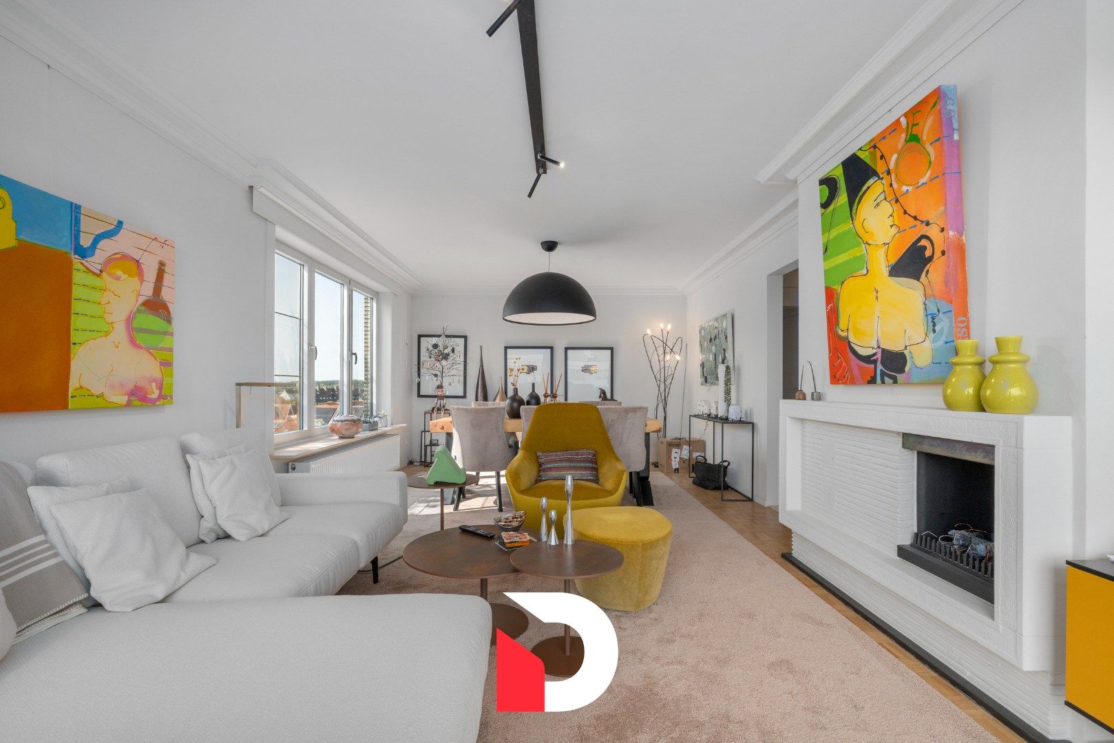 Schitterend gerenoveerd en uiterst aangenaam hoekappartement met 3 slaapkamers op een toplocatie te Sint-Andries (Sint-Baafs). foto 3