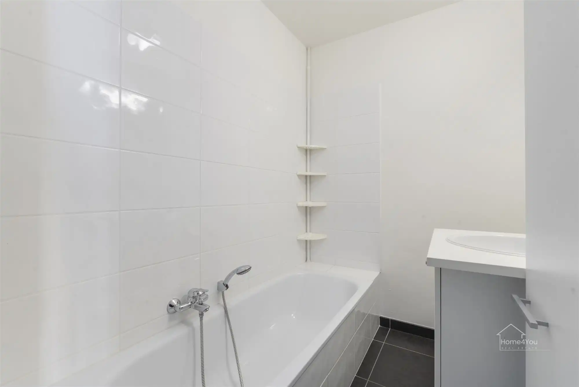 2-slaapkamerappartement met 2 badkamers op toplocatie foto 11