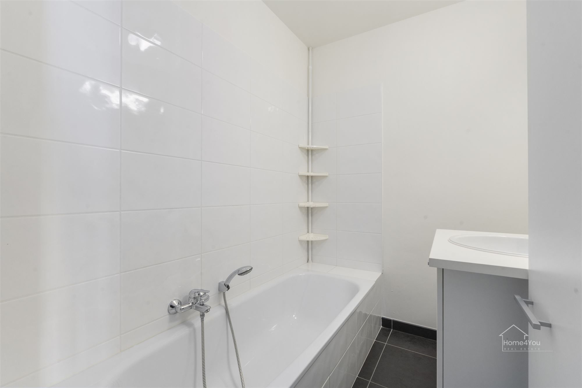 2-slaapkamerappartement met 2 badkamers op toplocatie foto 11