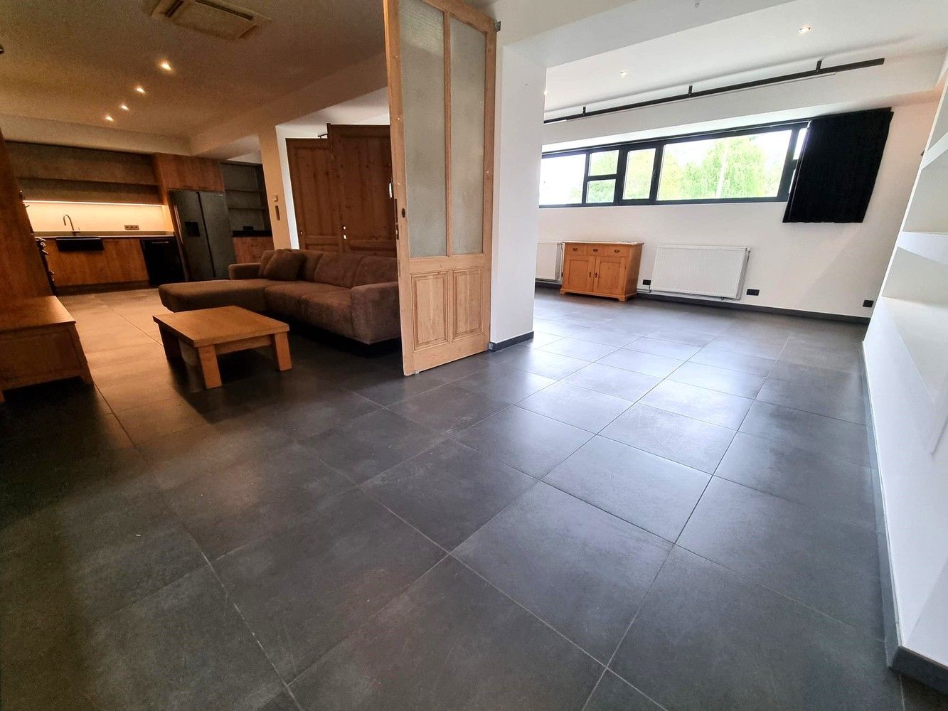 Zeer ruim gelijkvloers appartement (248 m²) met aparte ingang – ook ideaal als kangoeroe of zorgwoonst foto 5