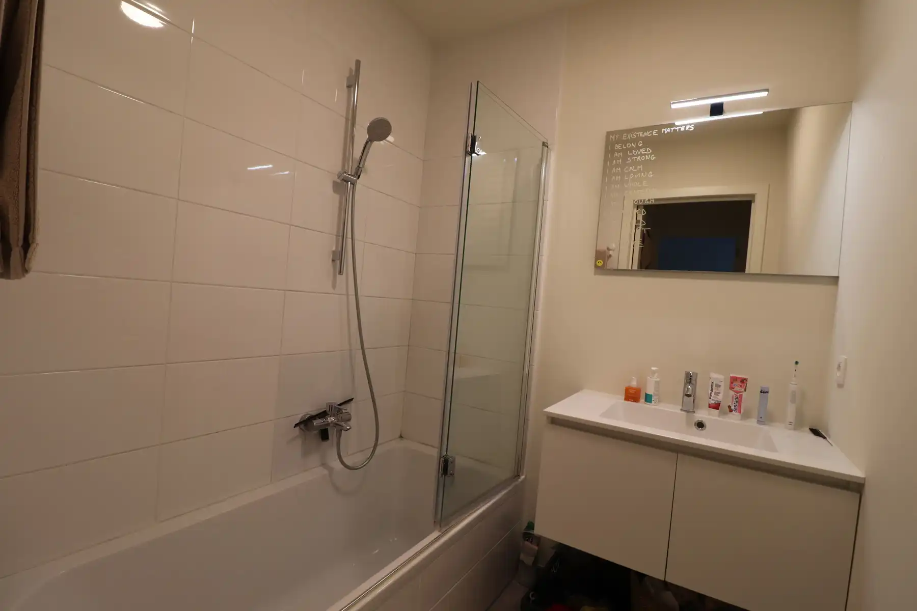 Energiezuinig appartement met 1 slaapkamer, tuin, autostaanplaats en kelderberging. foto 9