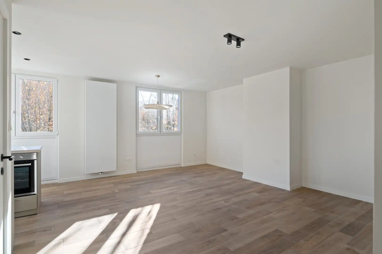 Gerenoveerd hoekappartement met terras in centrum Brasschaat foto 3