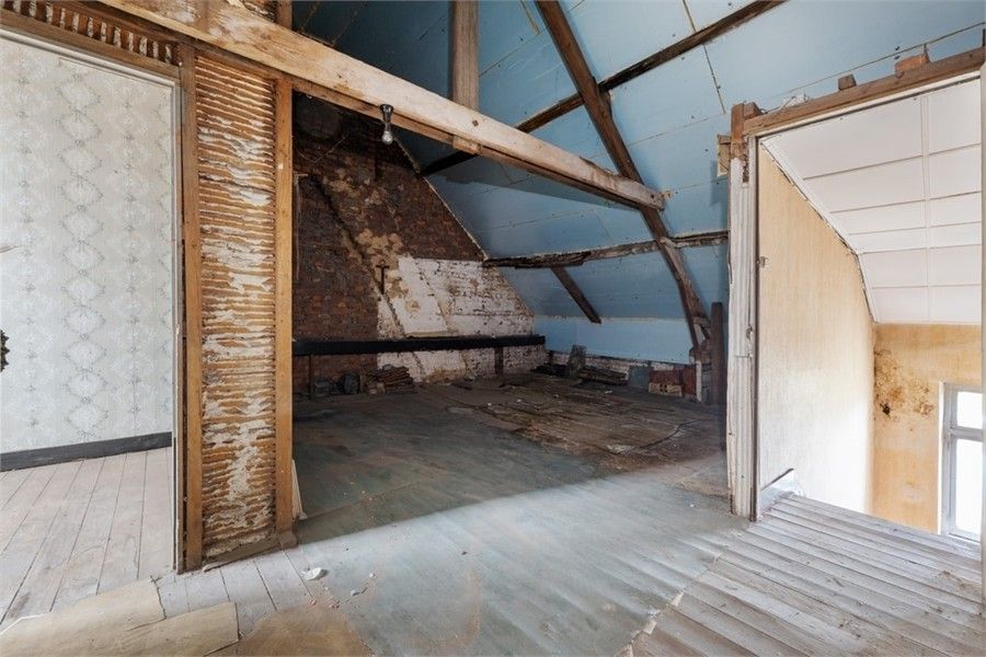 TE RENOVEREN STADSWONING MET VEEL POTENTIEEL IN HET STADSCENTRUM VAN SINT-TRUIDEN foto 26
