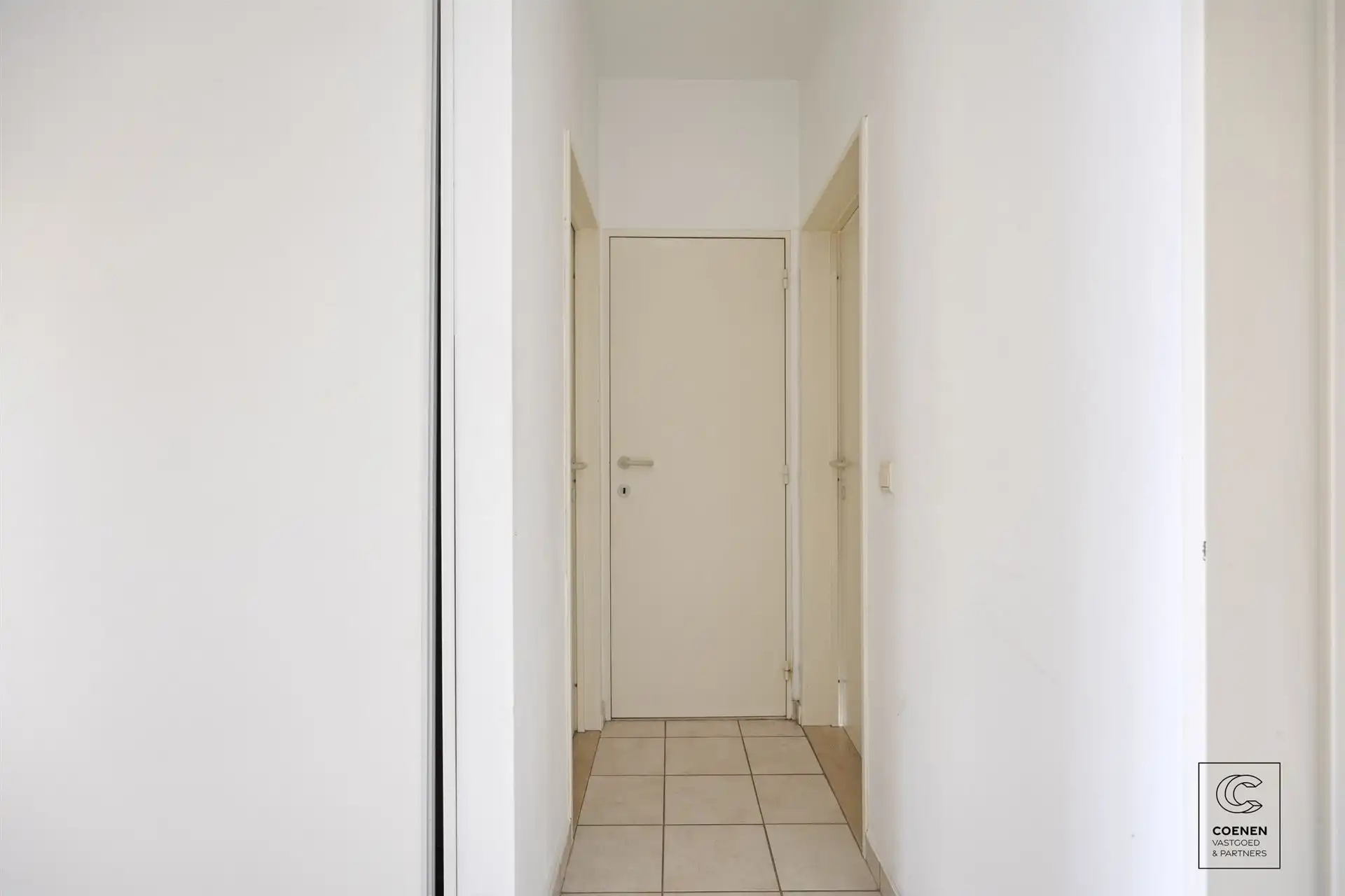 Ruim appartement van 90 m² met 2 slpk's te Schoten! foto 8