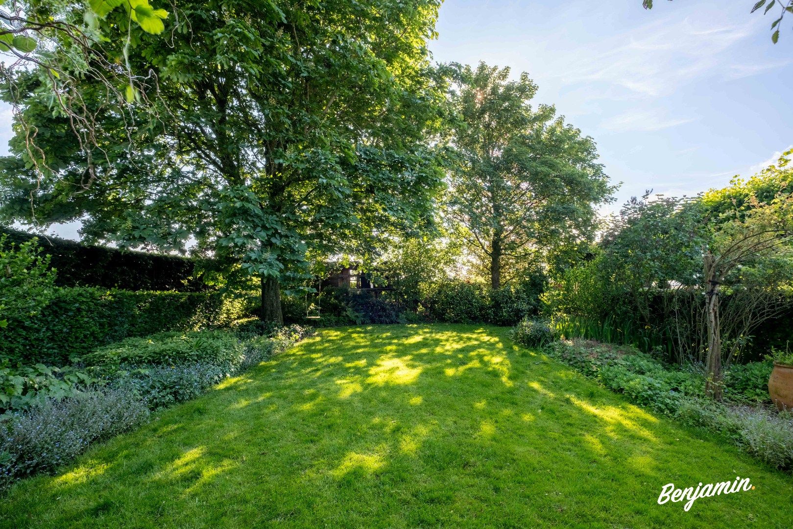 Villa met aparte praktijkruimte, zonnige tuin, garage en carport in Houthulst foto 11