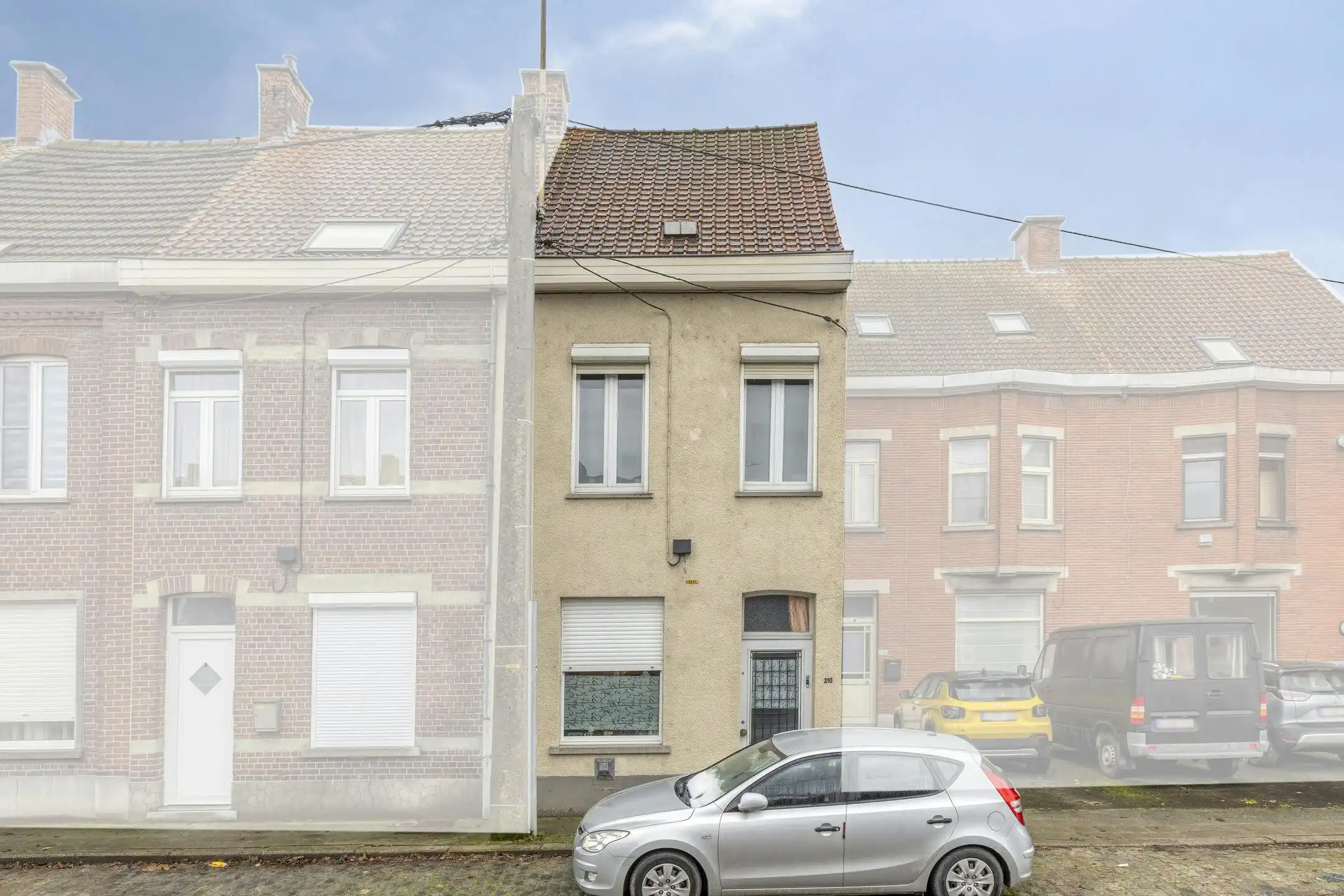 Charmante woning te koop nabij het centrum van Roeselare foto 2