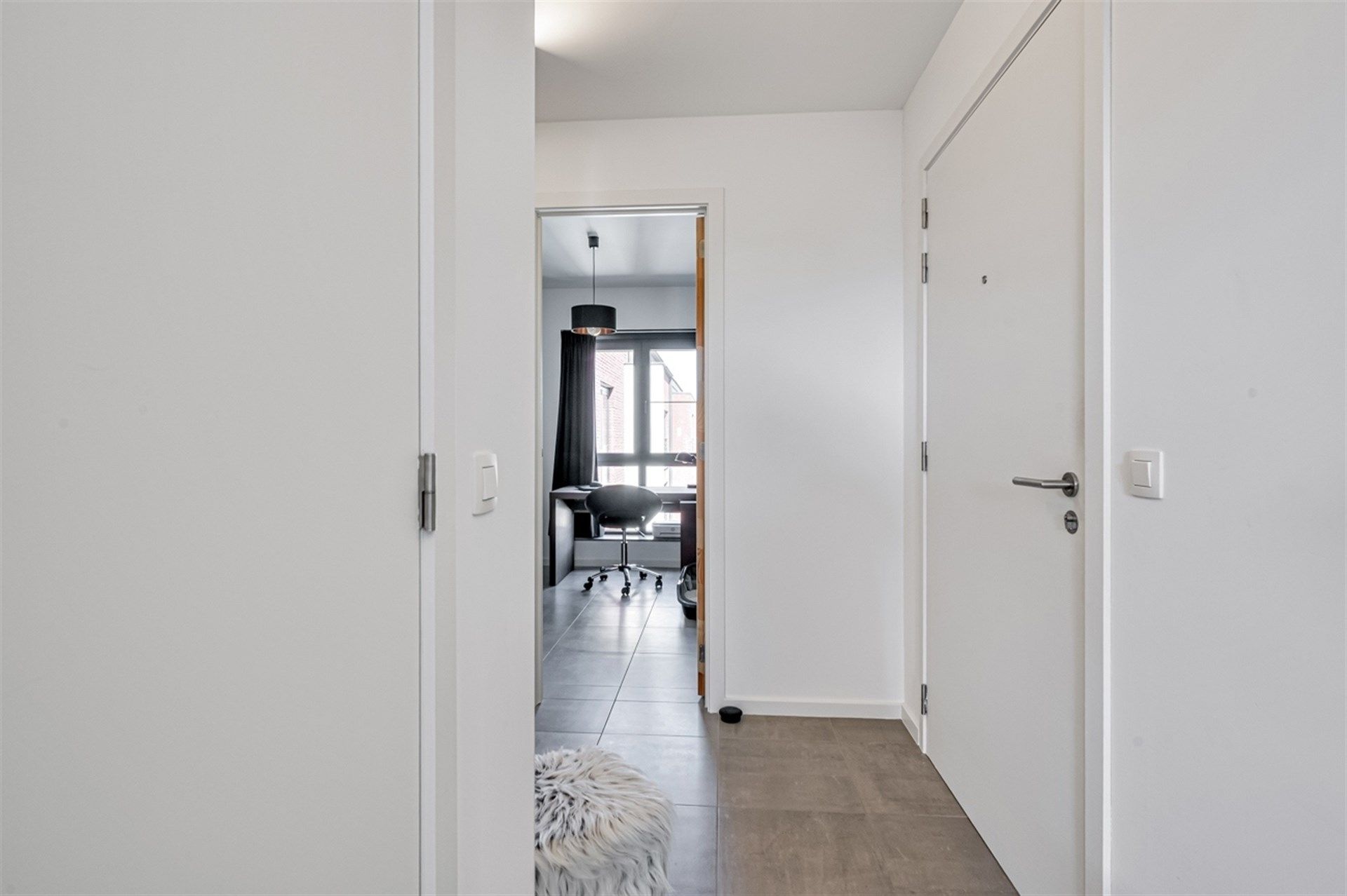 Bijna-energieneutraal appartement met 2 slaapkamers te Aalst-centrum foto 11