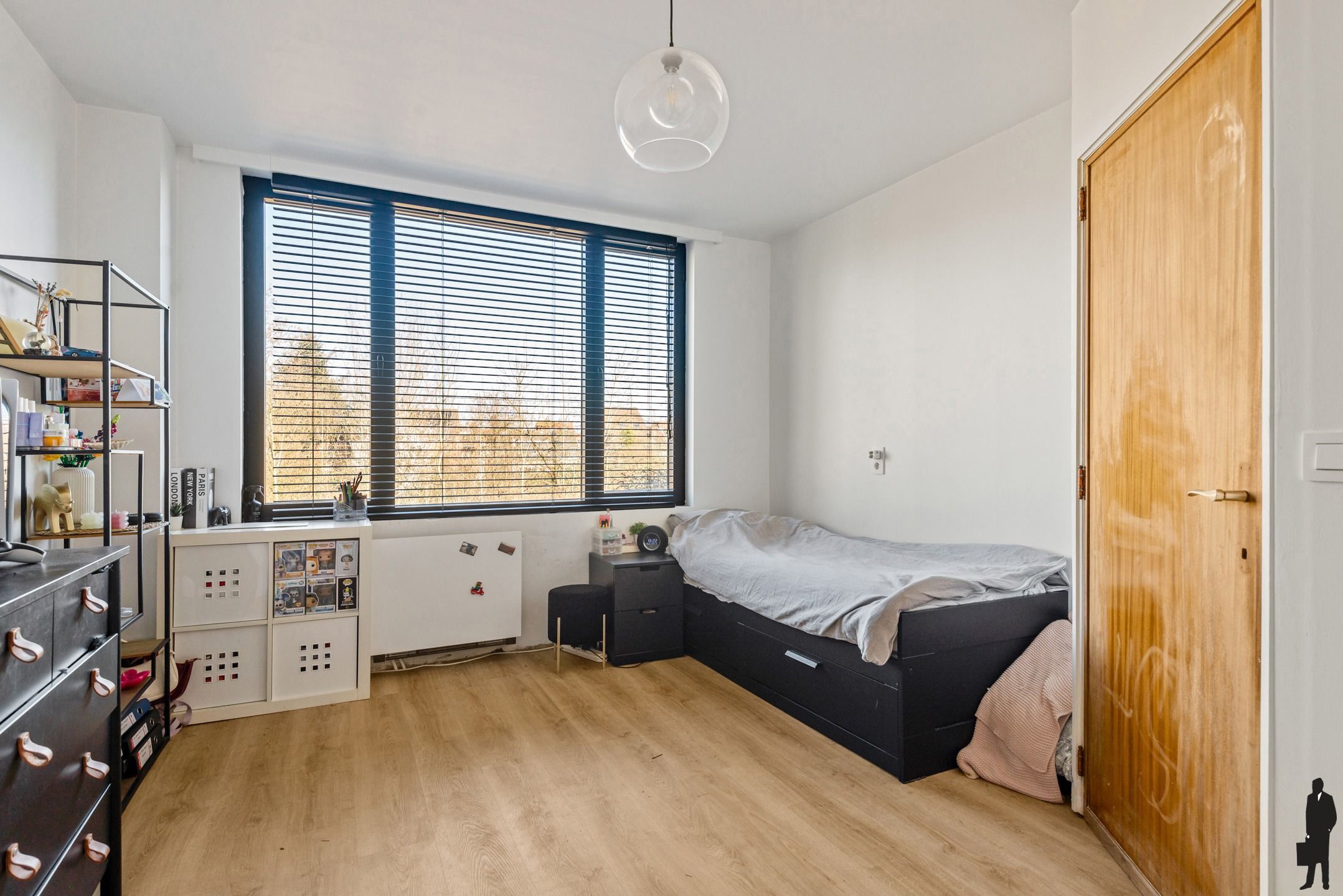 (Deels) gerenoveerde woning met ZW parktuin (ca. 1968m²) foto 28
