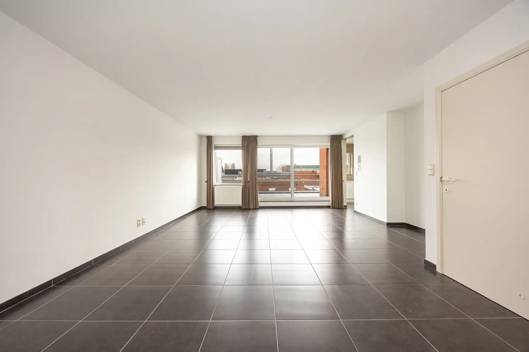 2slk app 92m² met ruim terras en garage  foto 2