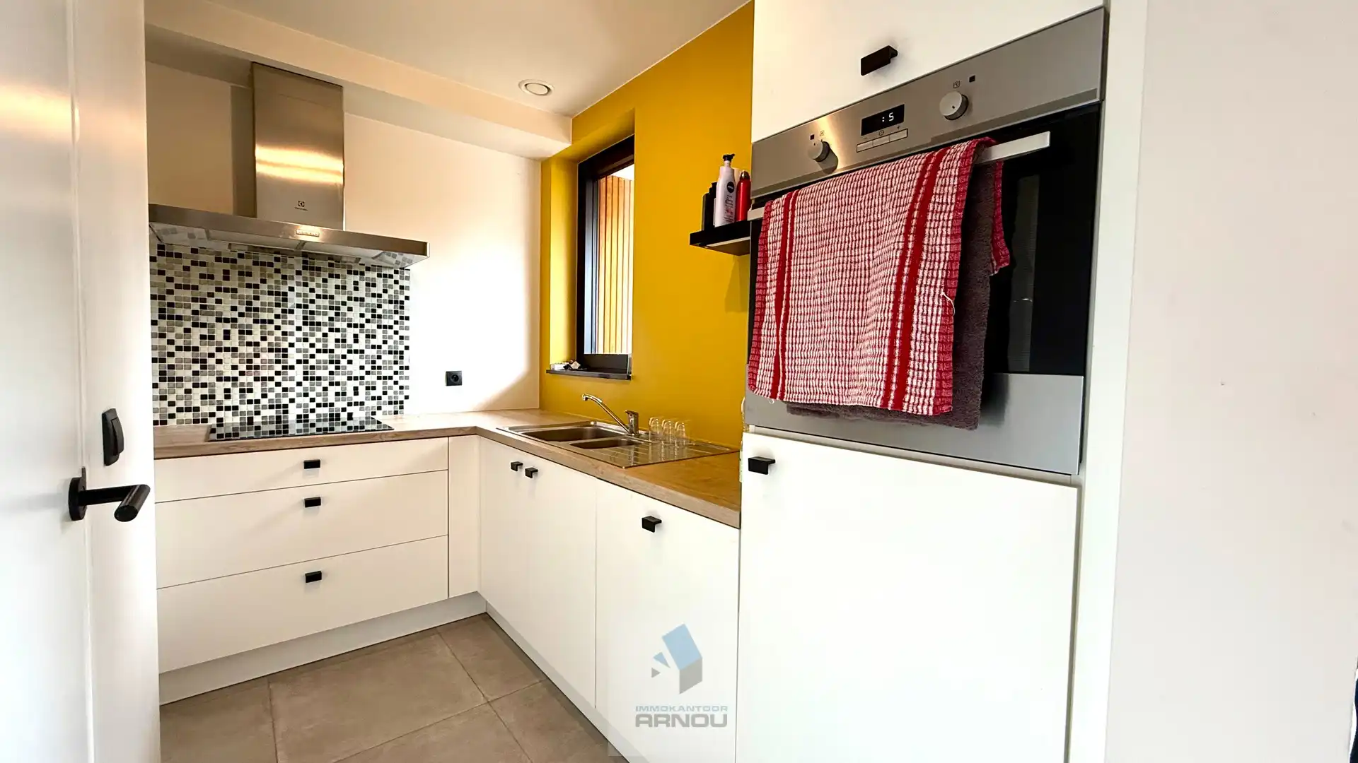 Penthouse met 1 slaapkamer en zonnig terras foto 8