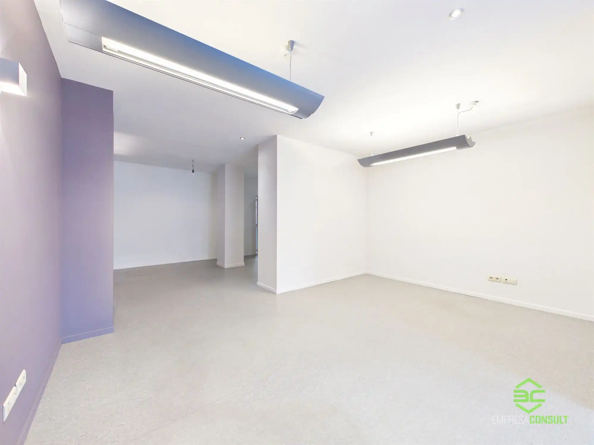Handelsruimte van 70m² in het centrum! foto 5