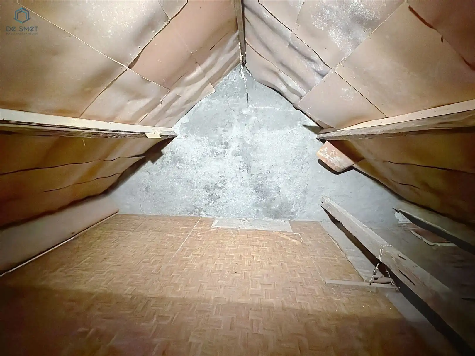 TE RENOVEREN WONING MET 3 SLAAPKAMERS, GARAGE EN TERRAS IN VIANE foto 24