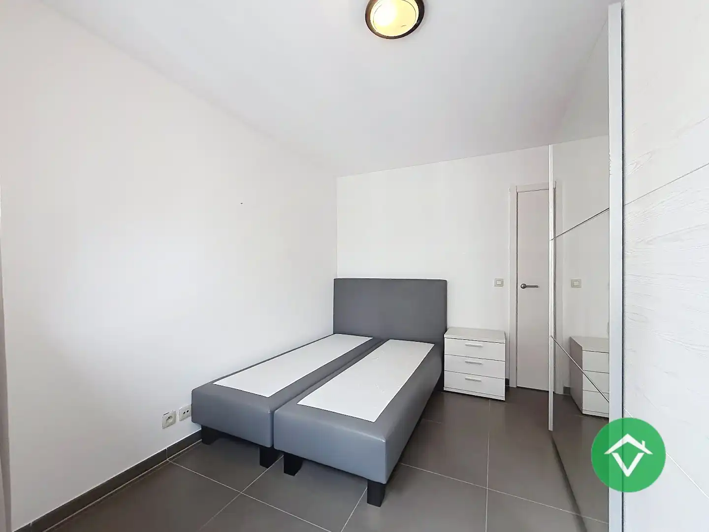 Appartement met 2 slaapkamers en ruim terras te Oostende foto 17