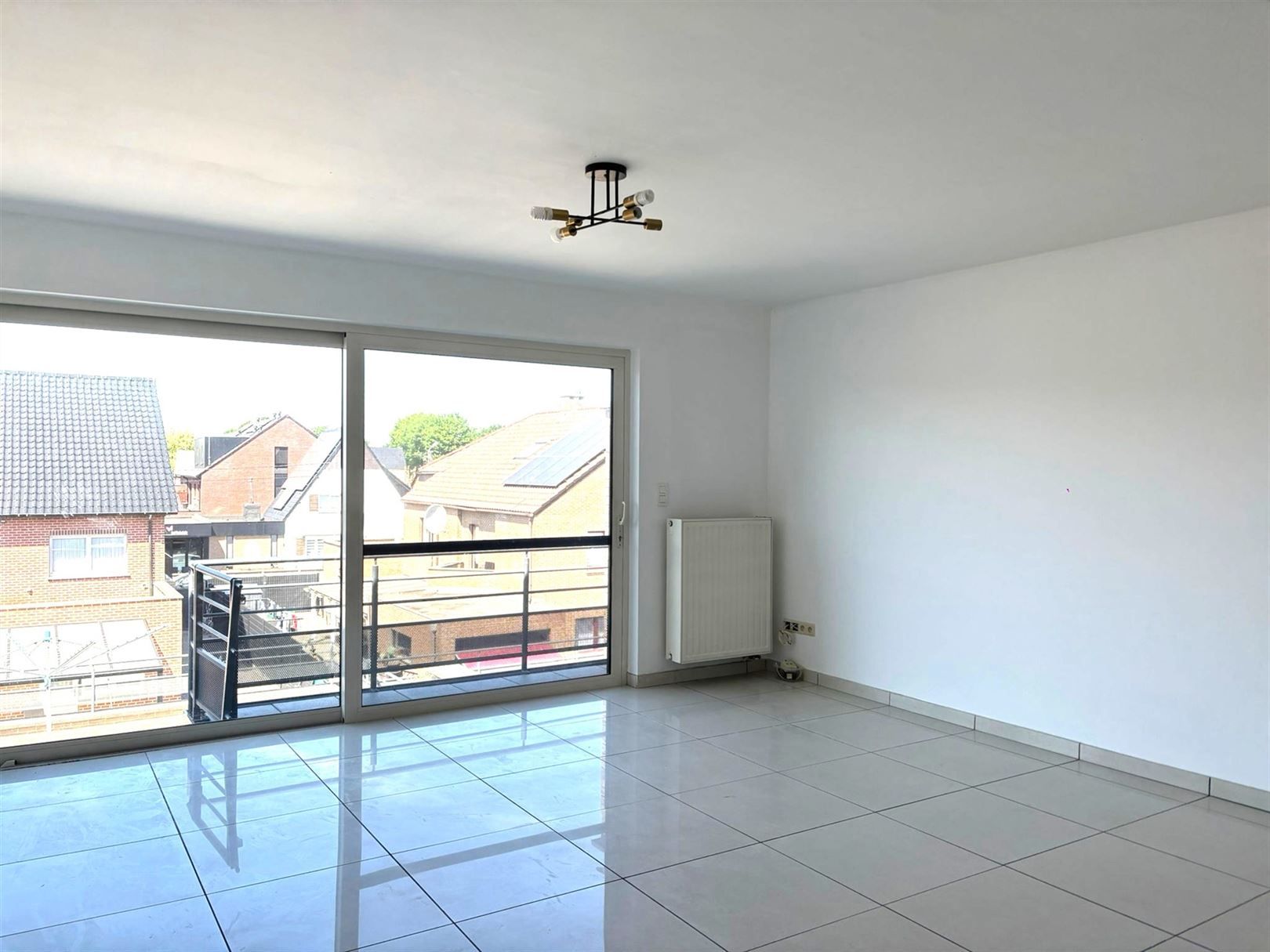 TE HUUR: Appartement met 2 slaapkamers in Heusden! foto 3