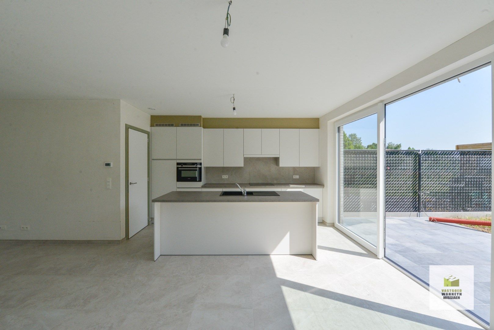 Nieuwbouwwoning met 4 slaapkamers met landelijk uitzicht, weide erbij kopen is mogelijk. foto 4