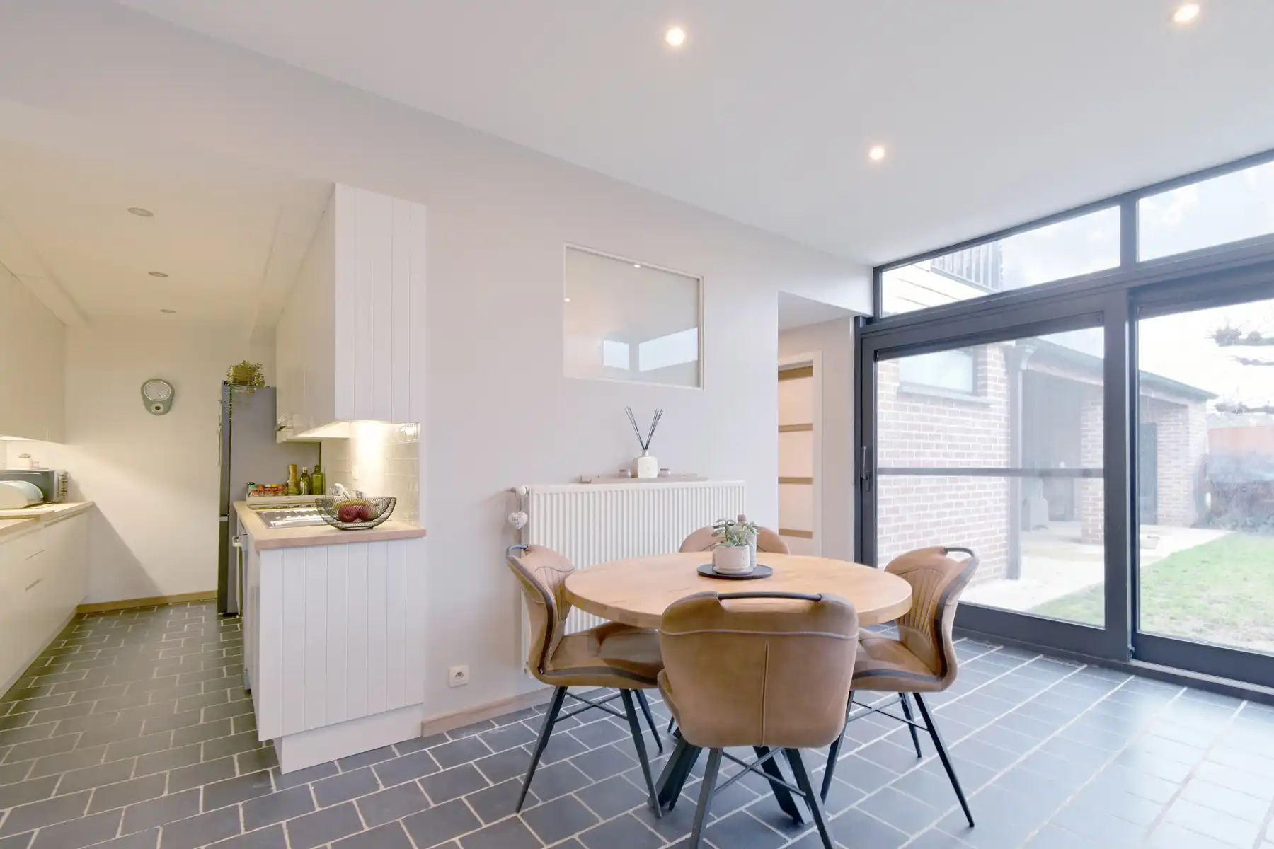 Ruime gezinswoning met talloze mogelijkheden  foto 7