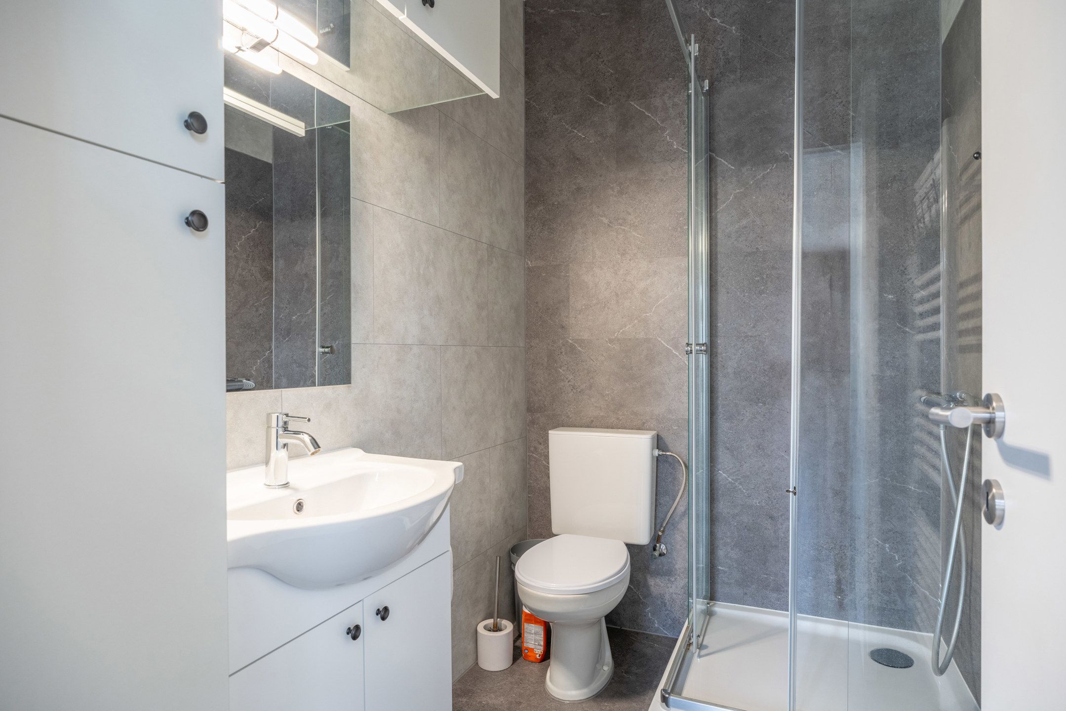 Gezellige 2slpk woning met buitenterras te Turnhout. foto 12