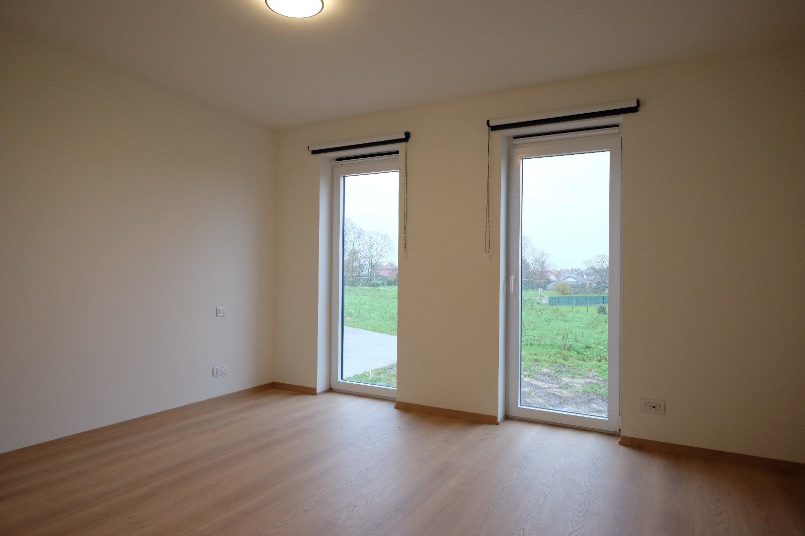 Instapklare nieuwbouwwoning met garage foto 12