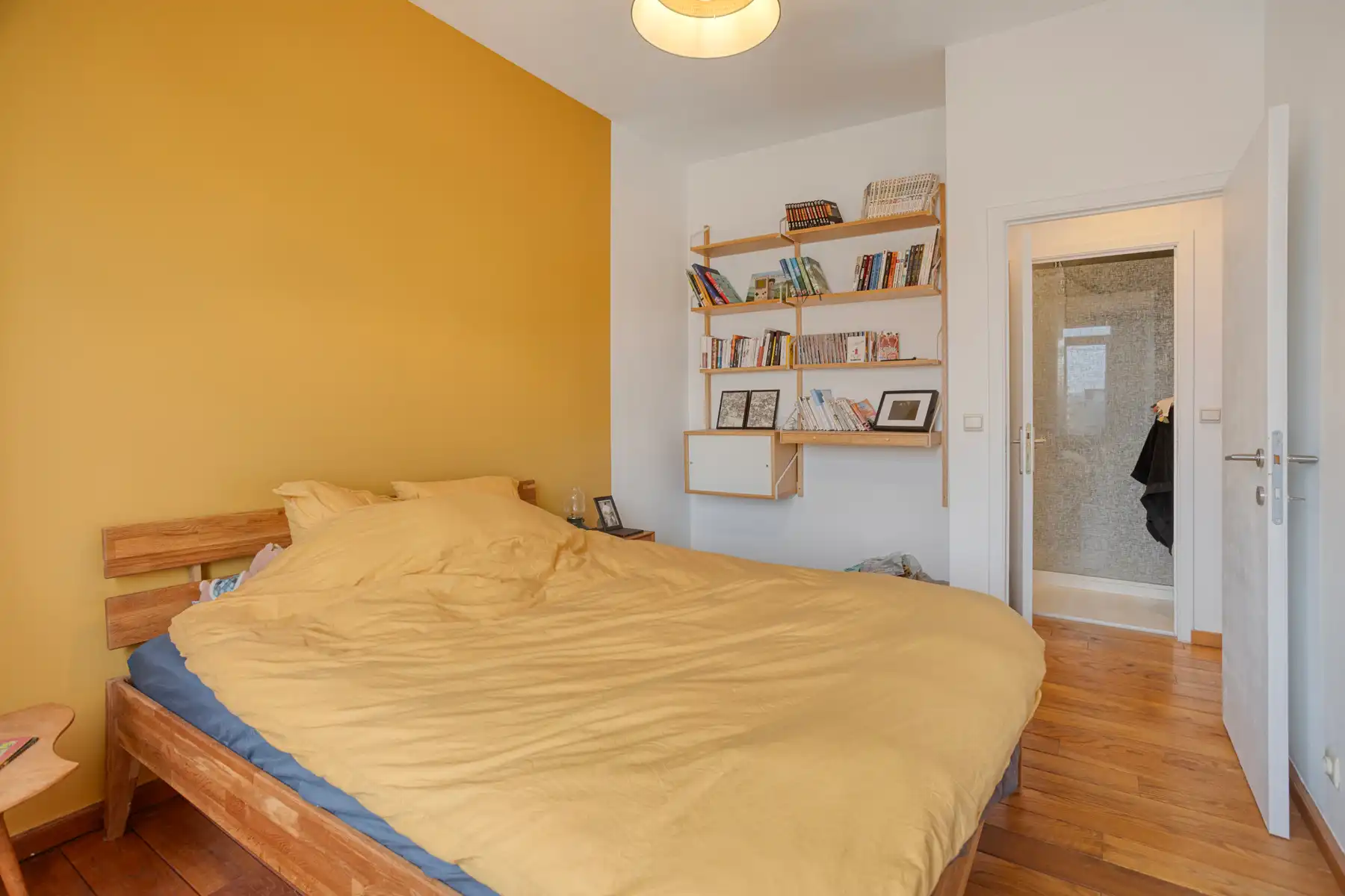 OPTIE Lichtrijk en goed onderhouden appartement met 2 slaapkamers foto 17