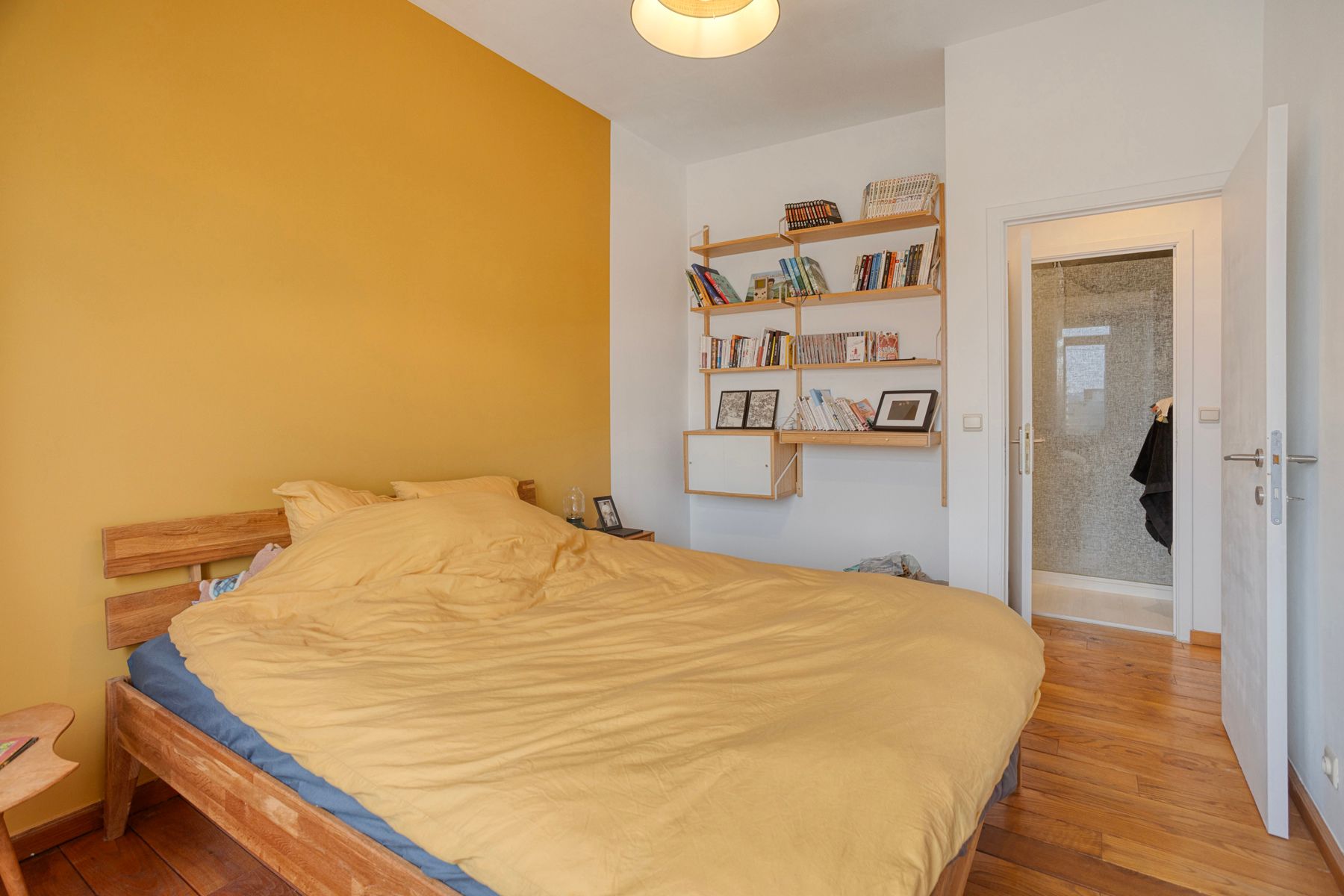 Lichtrijk en goed onderhouden appartement met 2 slaapkamers foto 17