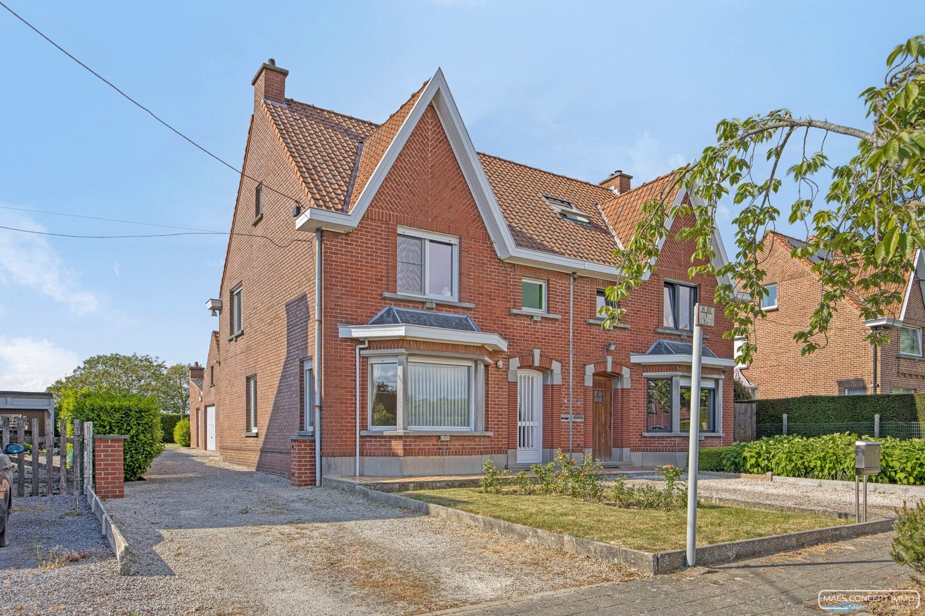 Te renoveren woning te koop te Anzegem op een perceel van 1000 m2 foto 2