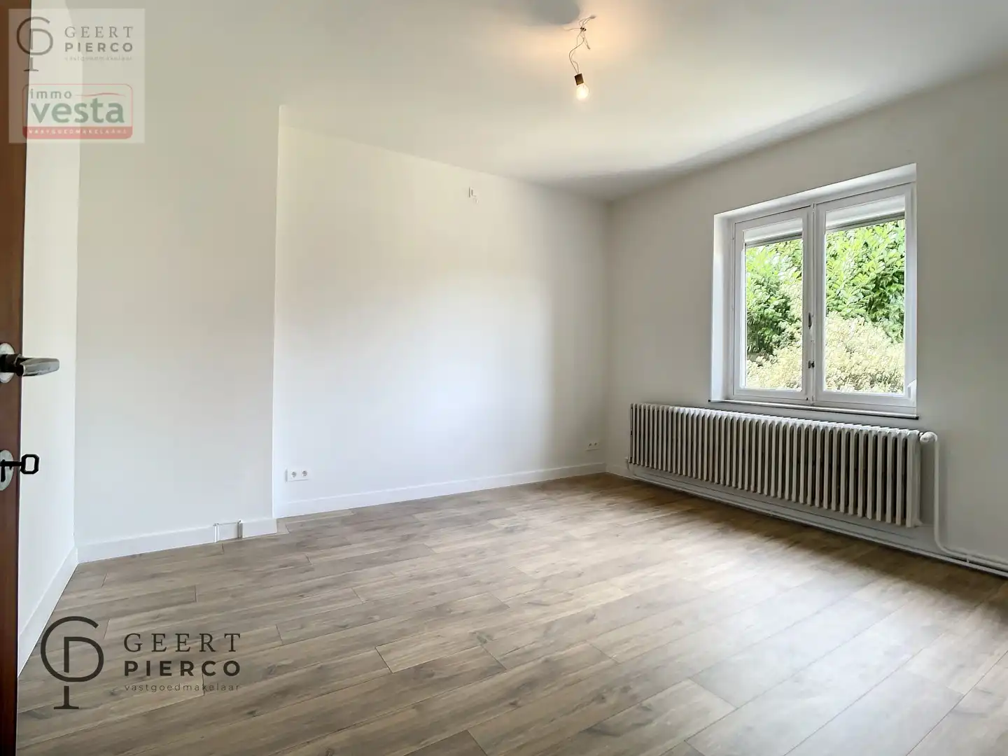 Prachtige gerenoveerde gezinswoning foto 19