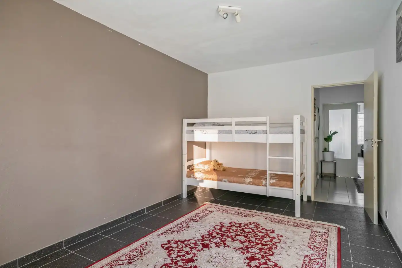 Gezellig app. op 1e verd. met 2 slpk., balkon én garage foto 10