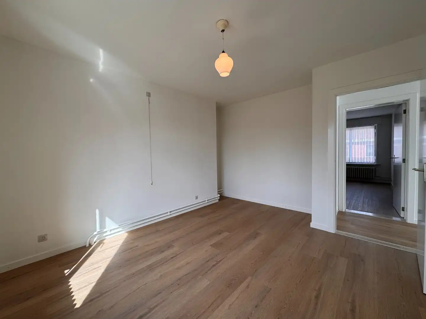 Ruime halfopen woning met 3 slaapkamers foto 14