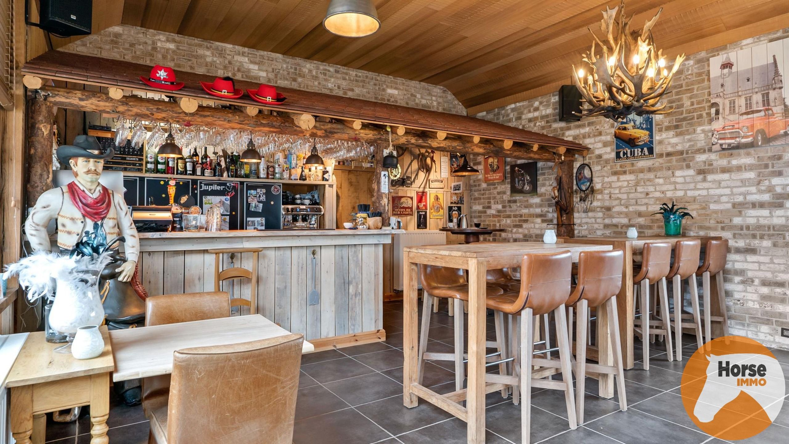 DAMME – Instapklare paardeneigendom, piste en extra woonhuis foto 15