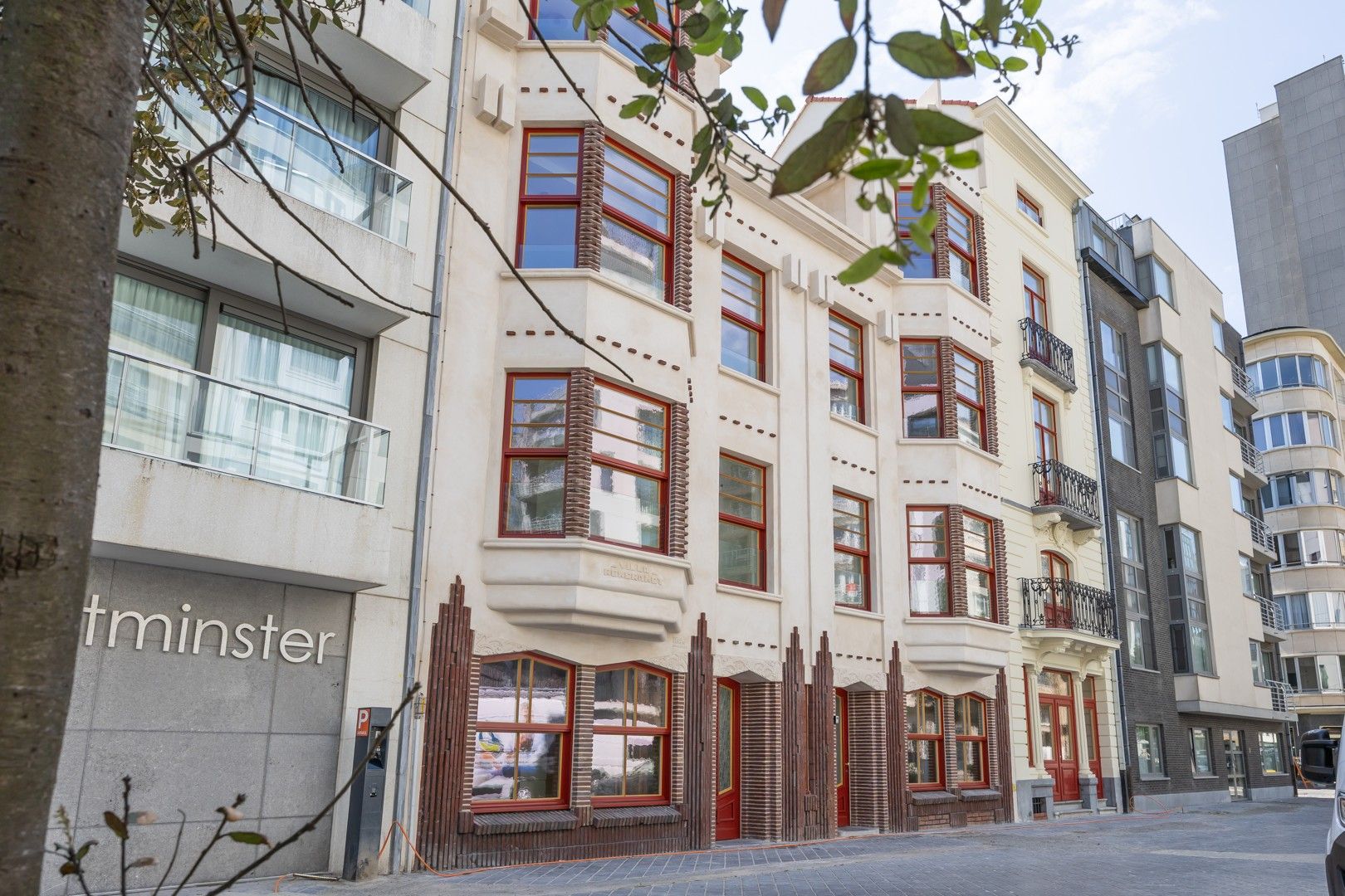 Appartement te koop foto {{pictureIndex}}