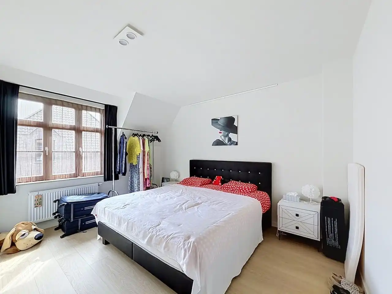 Ruime halfopen, quasi nieuwbouw woning op rustige ligging in het pittoreske Ramskapelle foto 27