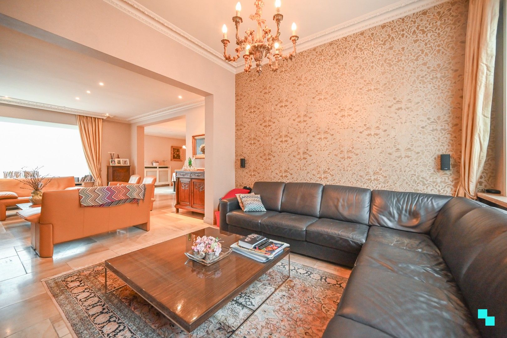 Halfopen woning met loods/opslagplaats nabij het centrum van Wielsbeke foto 6