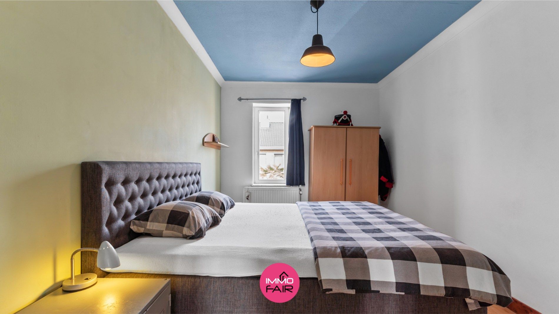 Karakteristieke hoeve met panoramisch zicht aan de achterzijde van perceel! foto 13