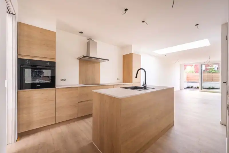 Volledig gerenoveerde en energiezuinige woning in Bissegem&nbsp;🏡 foto 4
