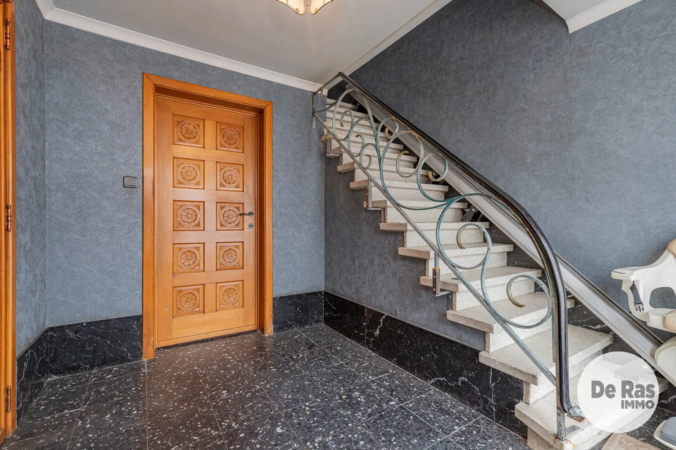 AALST – WONING MET VEEL STOCKAGERUIMTE OP TOPLOCATIE foto 2