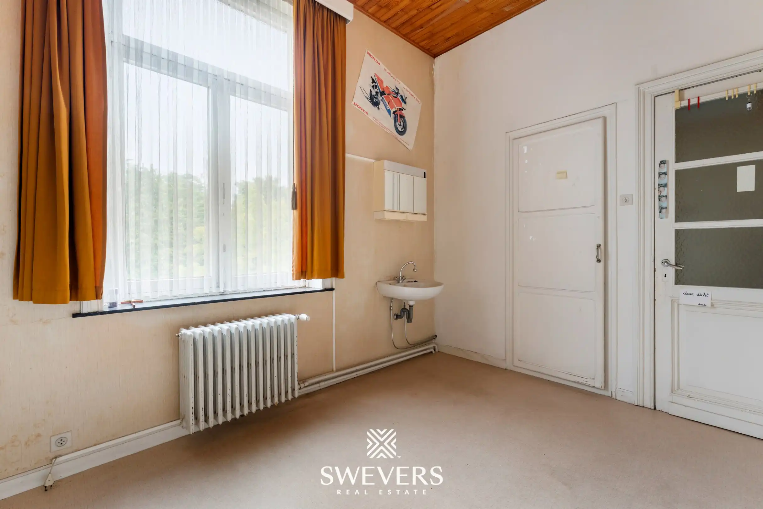 Karaktervolle herenwoning op knap perceel (20are) tegenover be-MINE foto 28