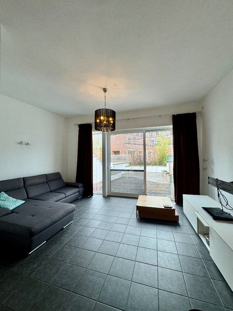 Prima onderhouden woning in centrum Eppegem. foto 8