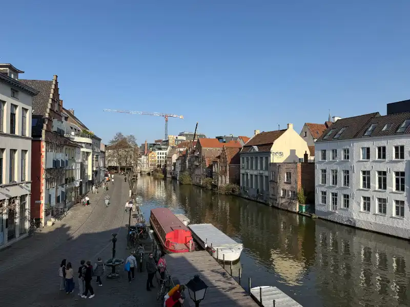 Uniek en charmant appartement in hartje Gent – vlakbij het Gravensteen foto 14