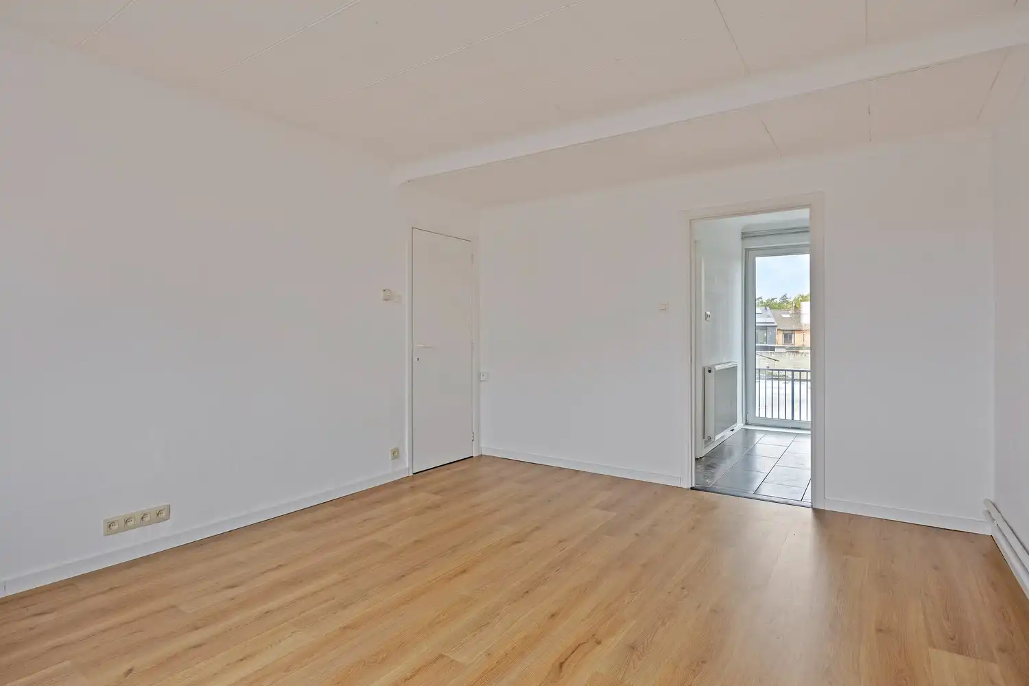 Opbrengsteigendom te koop in  Rekem, Lanaken! foto 5