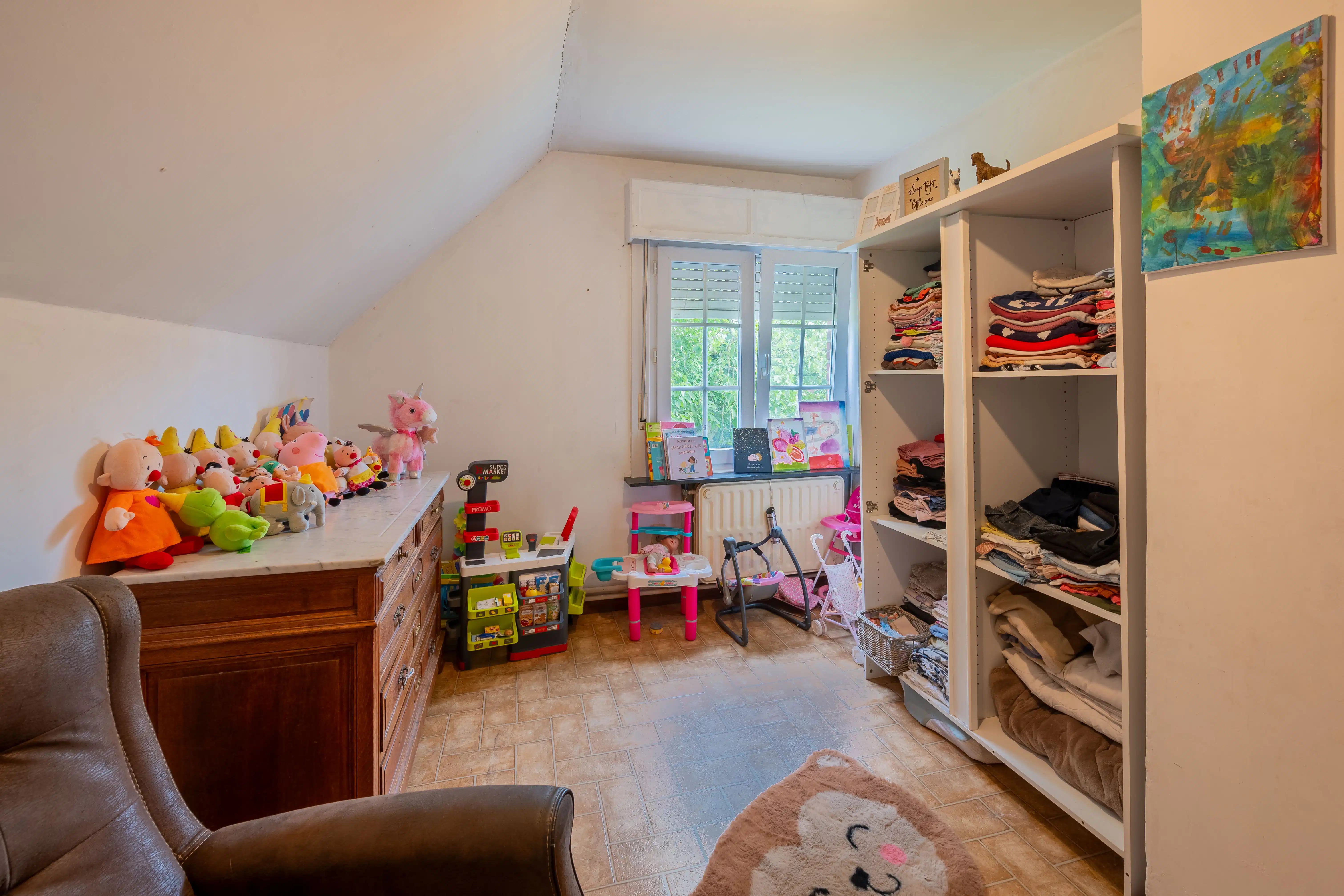 Rustig wonen in een charmante woning met ca. 31 are grond foto 15