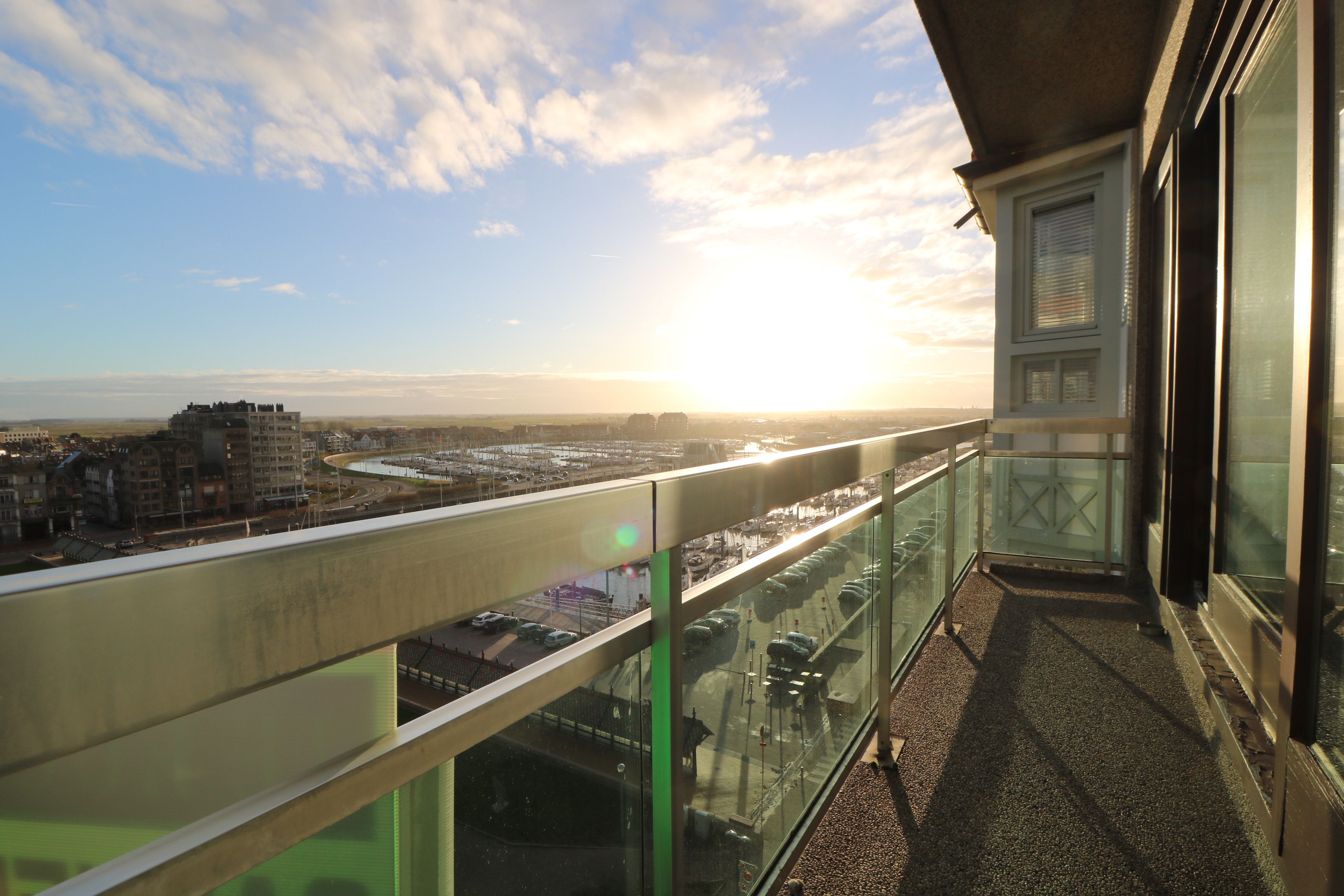 Zonnig appartement met 2 slaapkamers foto 6