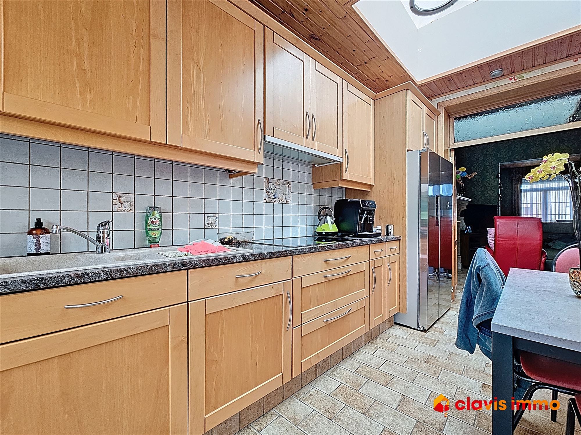VERZORGDE WONING MET GROTE GARAGE & BOUWGROND foto 8