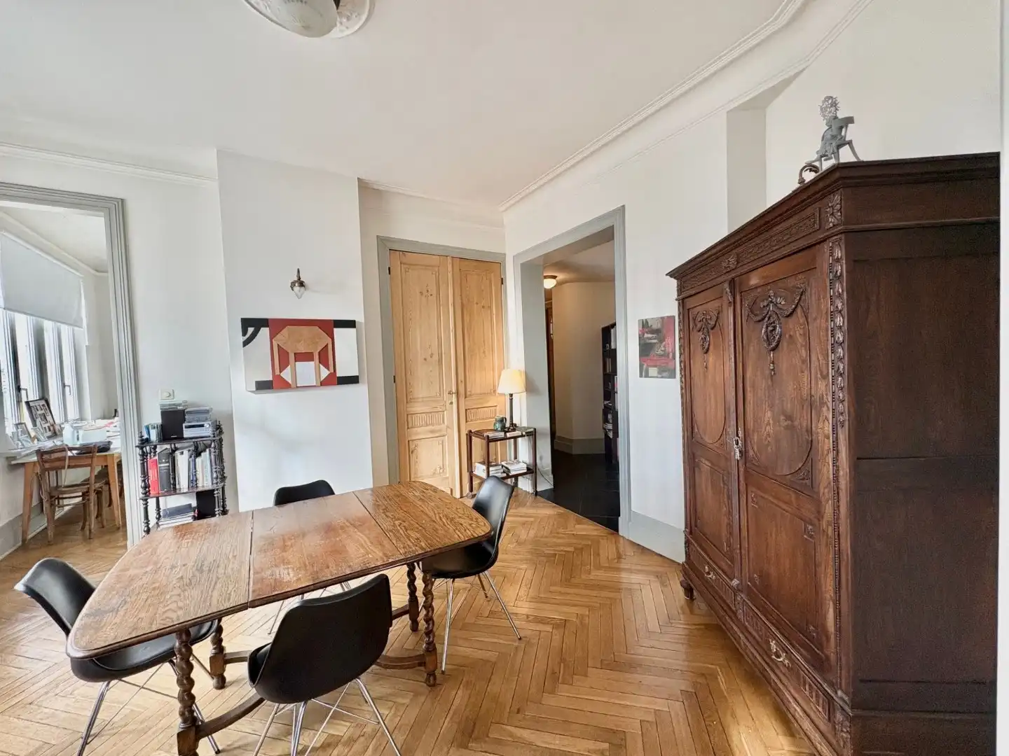 Ruim en stijlvol 2-slaapkamerappartement met terras foto 2