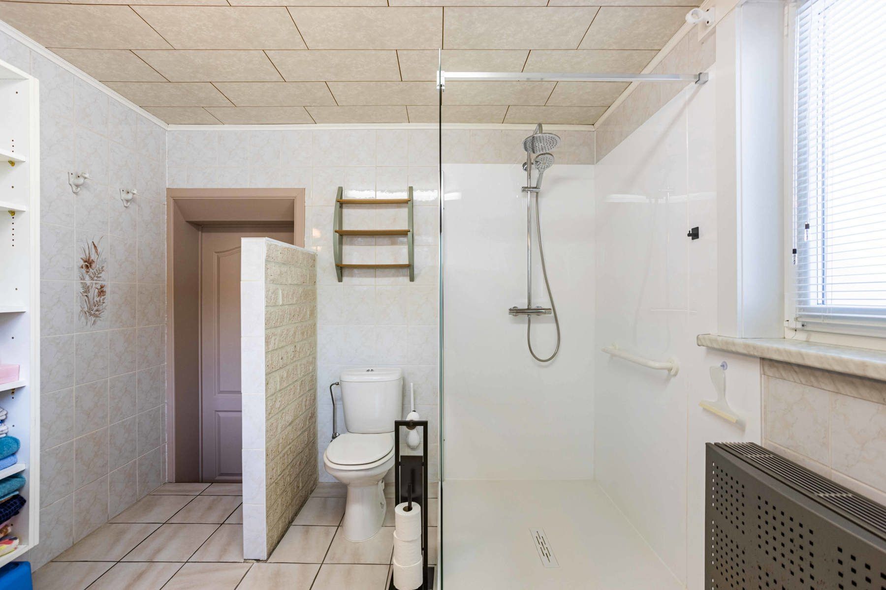 Charmante gezinswoning met 4SLPK en tuin foto 13