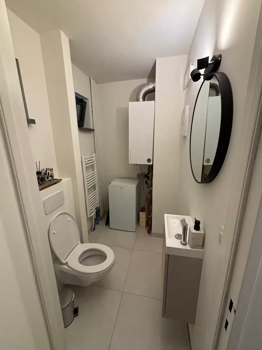 Gerenoveerd appartement met 3 slpk + garage in Mechelen foto 8