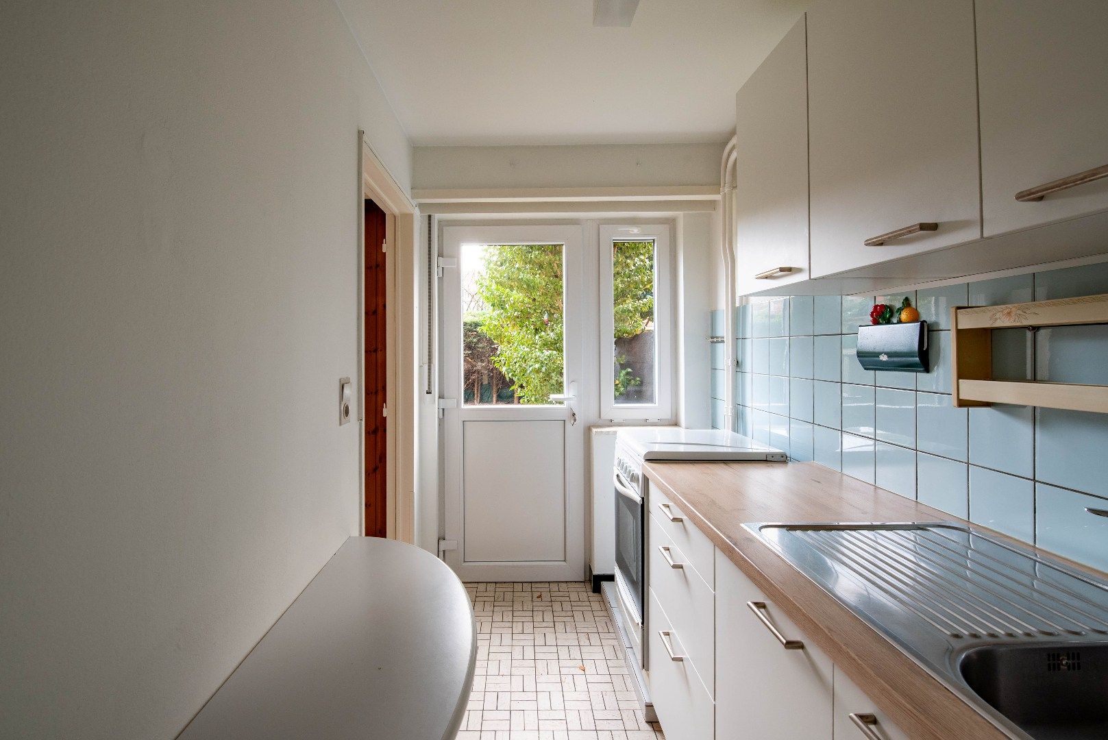 Ruime studio met tuin foto 7