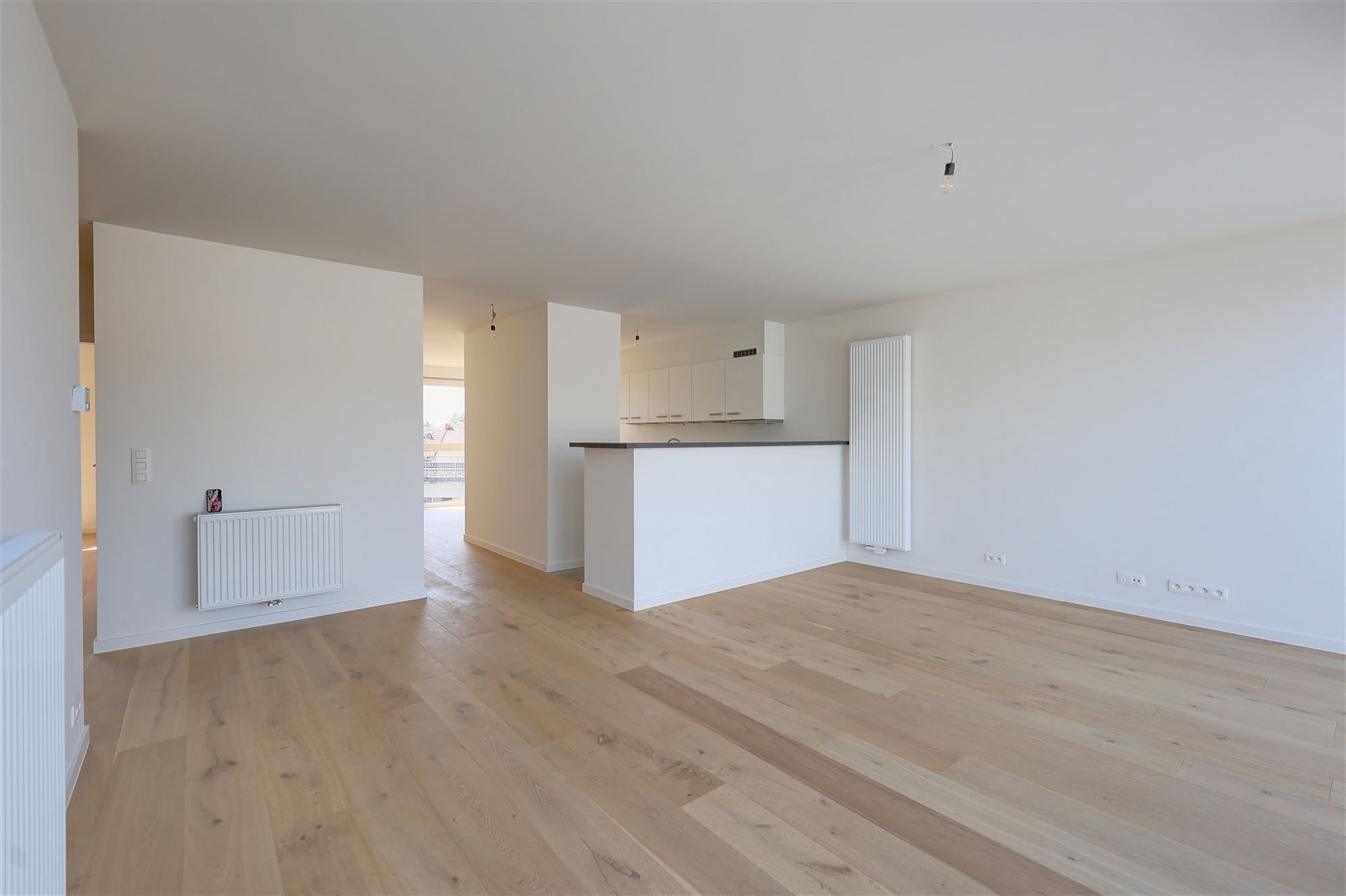 appartement met twee slaapkamers en ruim terras  foto {{pictureIndex}}